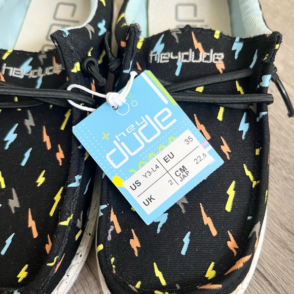 Hey Dude Dudes Wally Youth-Black Flash-Electric Lightening Bolts-size youth Y3 - Picture 3 of 9